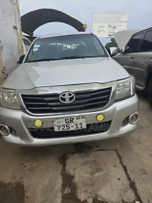 Toyota Hilux 2.0 VVT-i 2011 Silver