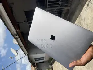 Laptop Apple MacBook Pro 2019 16GB Intel Core i9 SSD 1T