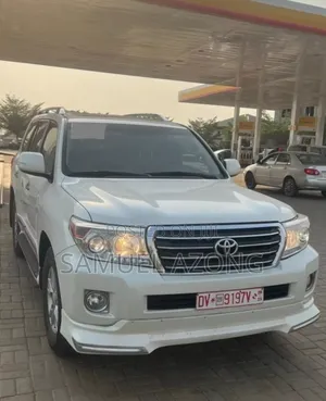 Toyota Land Cruiser 4.0 V6 GX 2014 White