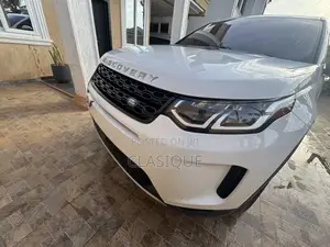 Land Rover Discovery Sport SE 2020 White