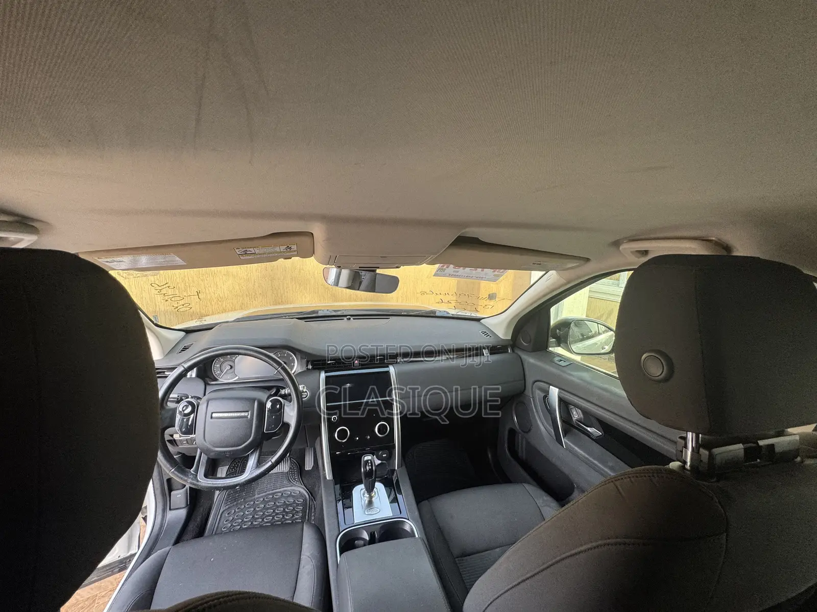 Land Rover Discovery Sport SE 2020 White