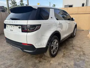 Land Rover Discovery Sport SE 2020 White