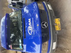 Mercedes-Benz Sprinter 2010 Blue