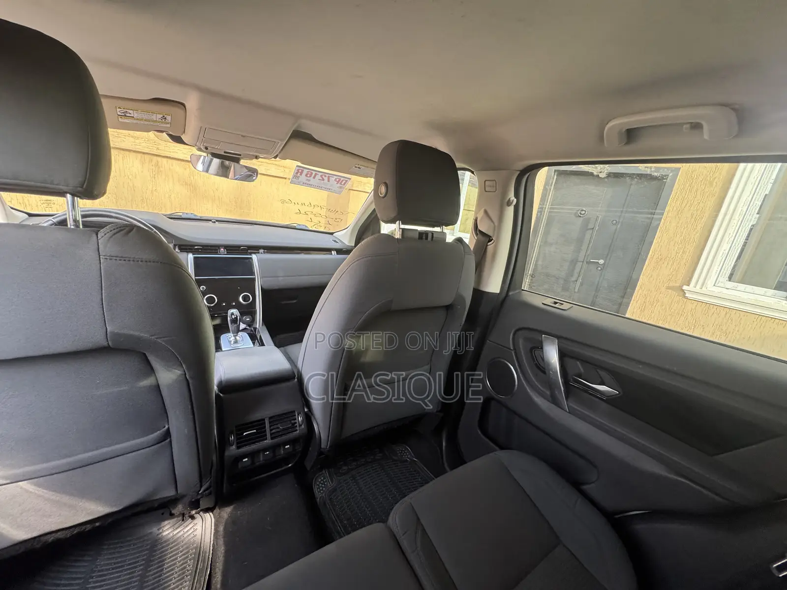 Land Rover Discovery Sport SE 2020 White
