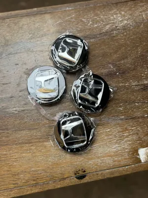 Original Brand New Honda Rim Chrome Crowns Available for All Cars