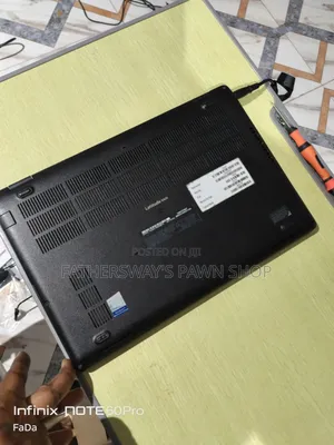 Laptop Dell Latitude 5400 8GB Intel Core i7 SSD 256GB