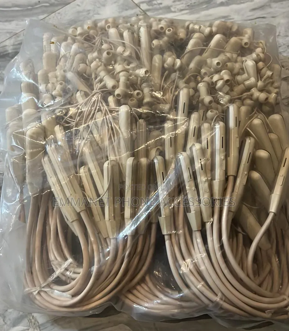 Emmanet Neckband