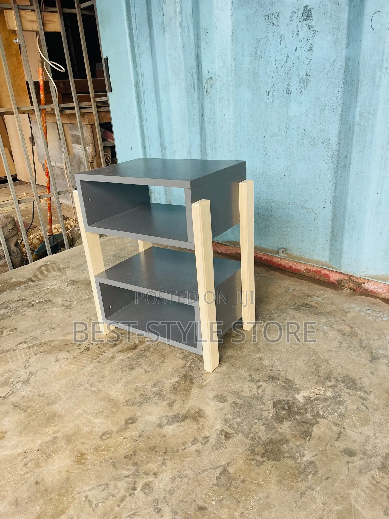 Modern Side/Coffee Table