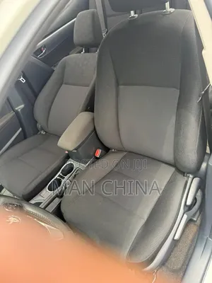 Toyota Corolla LE 2021 White