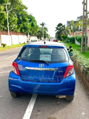 Toyota Vitz 2012 Blue