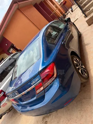 Honda Civic EX-L w/Navigation 4dr Sedan (1.8L 4cyl CVT) 2015 Blue