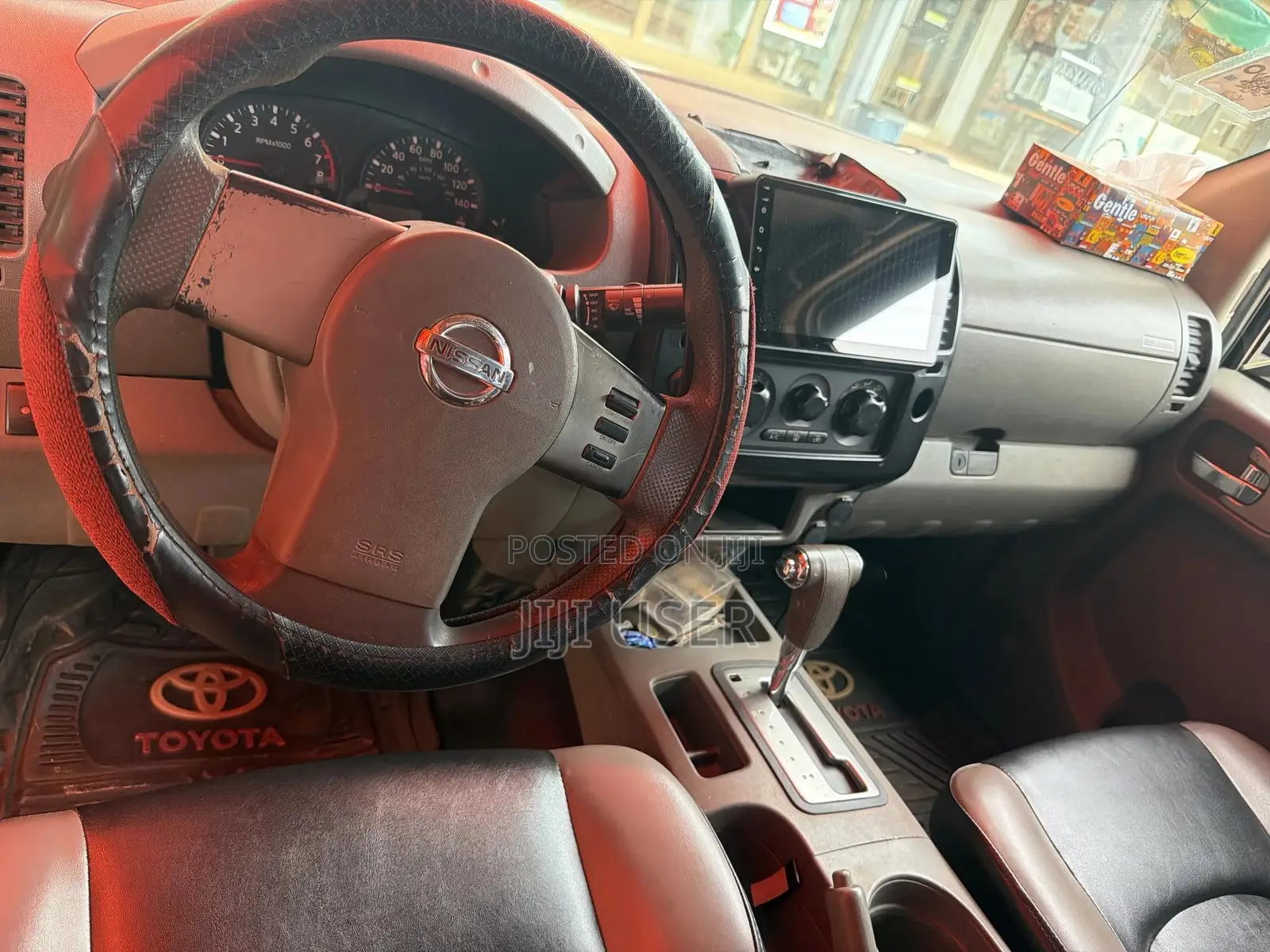 Nissan Frontier Automatic 2005 White