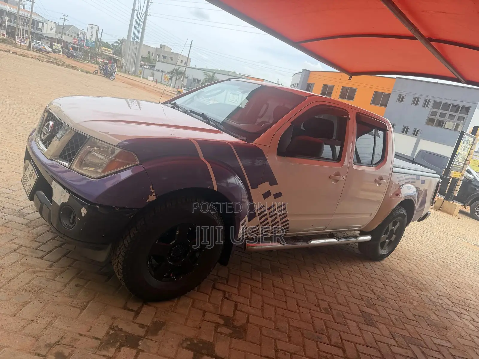 Nissan Frontier Automatic 2005 White