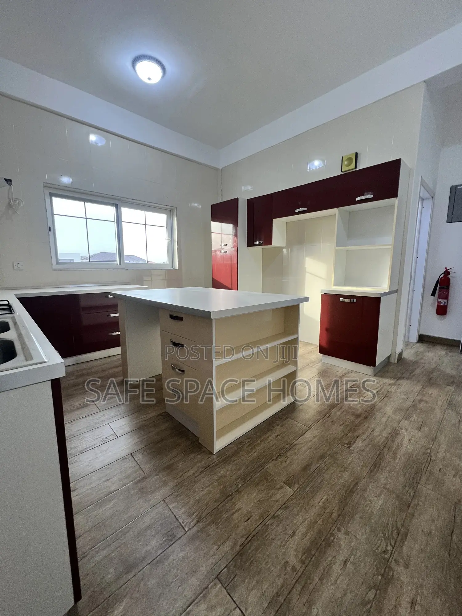 3bdrm Apartment in Burma Camp for rent