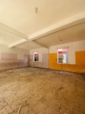 Avenue Ideal for Offices, School, Restaurant Rent/Sale in Spintex Road