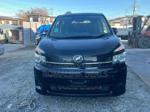 Toyota Voxy 2012 Purple