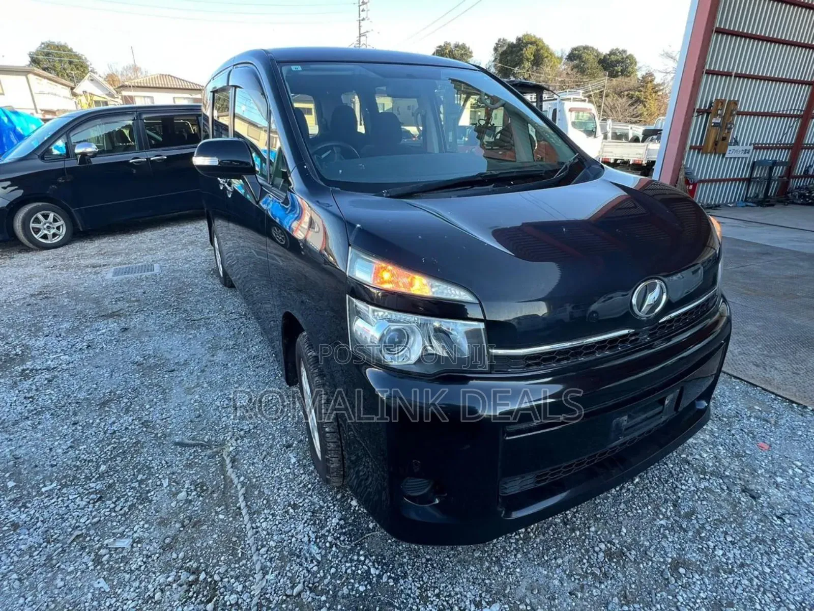 Toyota Voxy 2012 Purple