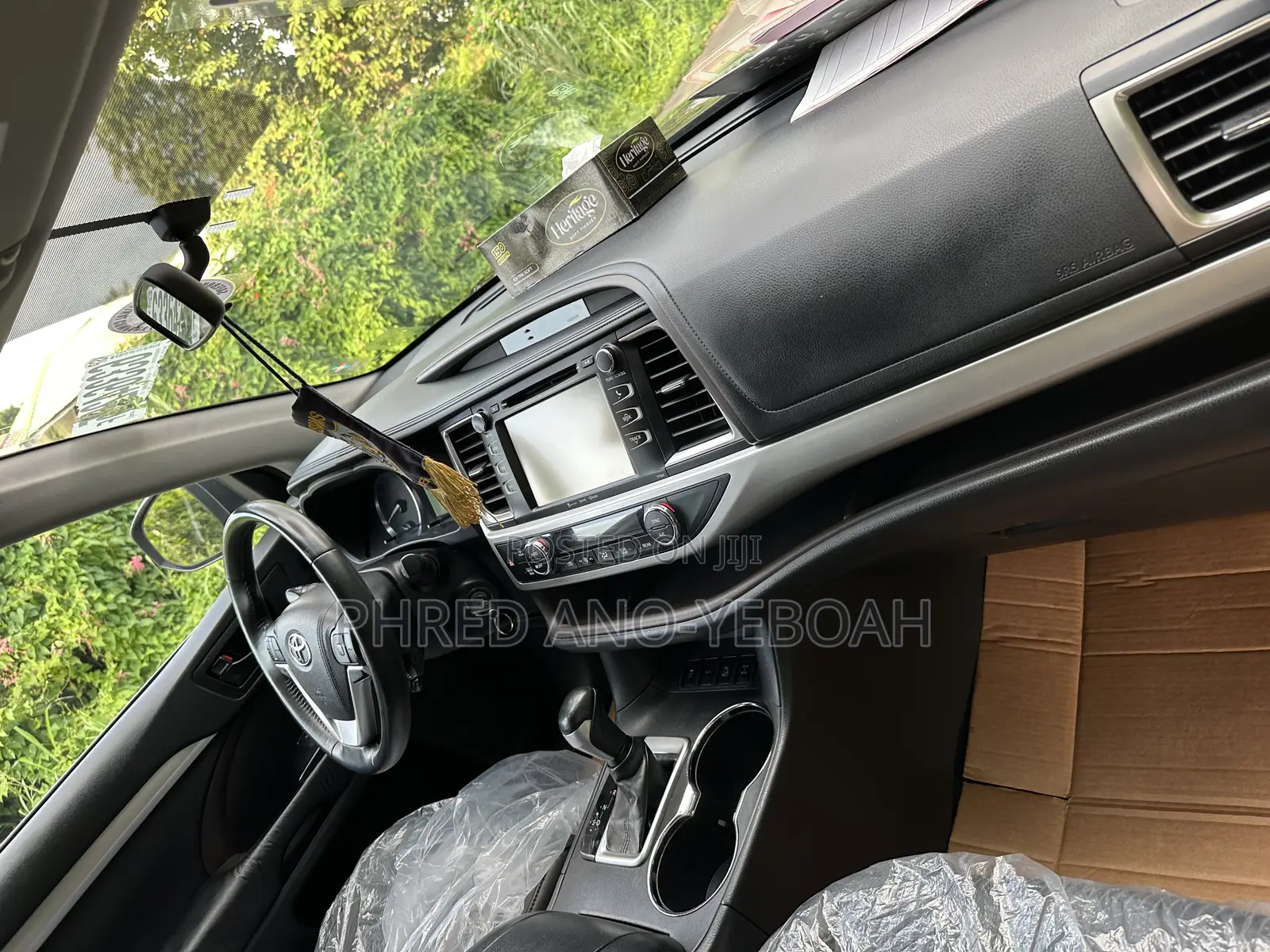 Toyota Highlander LE Plus 4x4 V6 (3.5L 6cyl 8A) 2017 Black