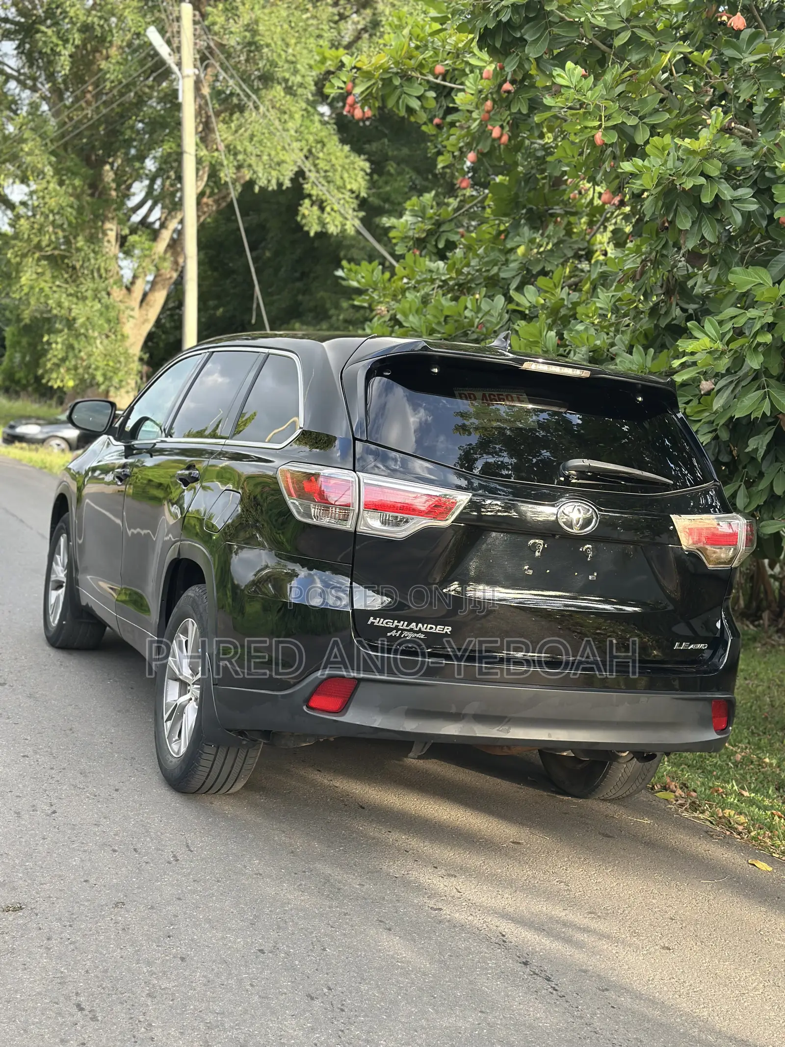 Toyota Highlander LE Plus 4x4 V6 (3.5L 6cyl 8A) 2017 Black