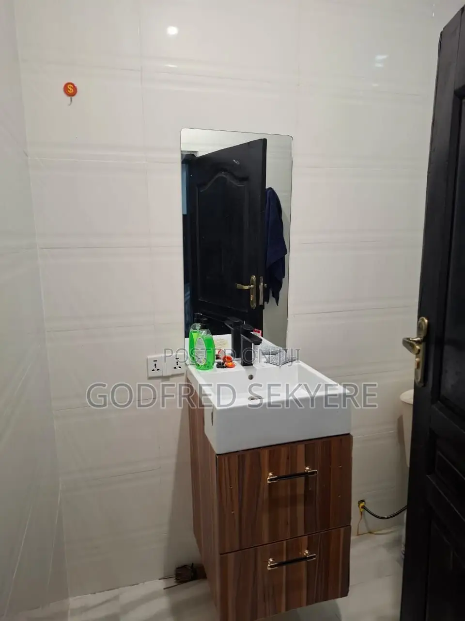 3bdrm House in Adeleke Estates 🏡, Kumasi Metropolitan for sale