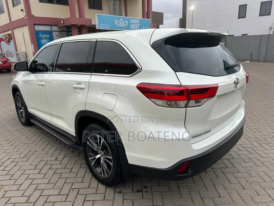 Toyota Highlander 2019 Off white