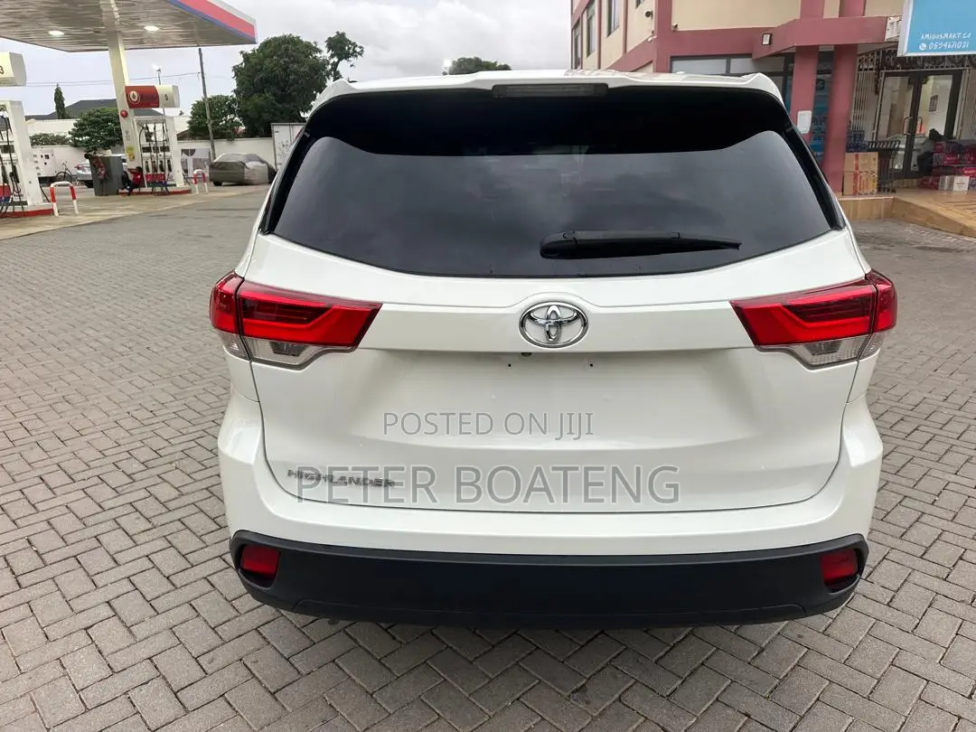 Toyota Highlander 2019 Off white