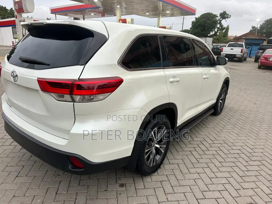 Toyota Highlander 2019 Off white