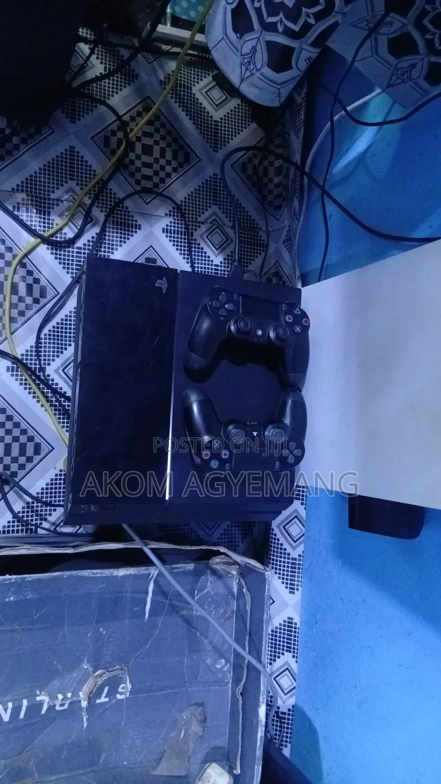 Ps4 Standard 500gb ,Jailbreak,Two Controllers