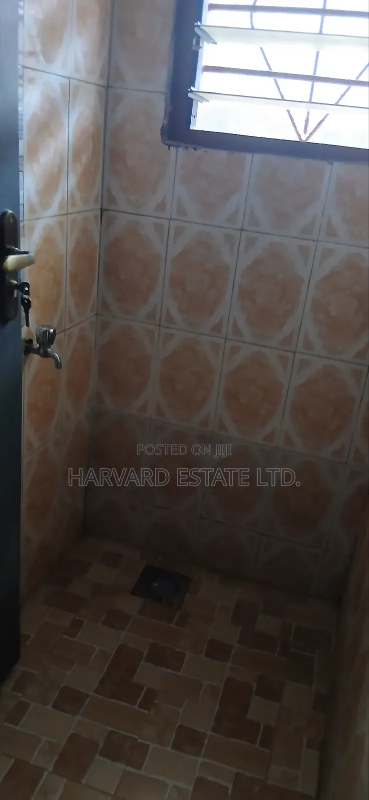 3bdrm House in Tech Deduako Knust, Kumasi Metropolitan for rent