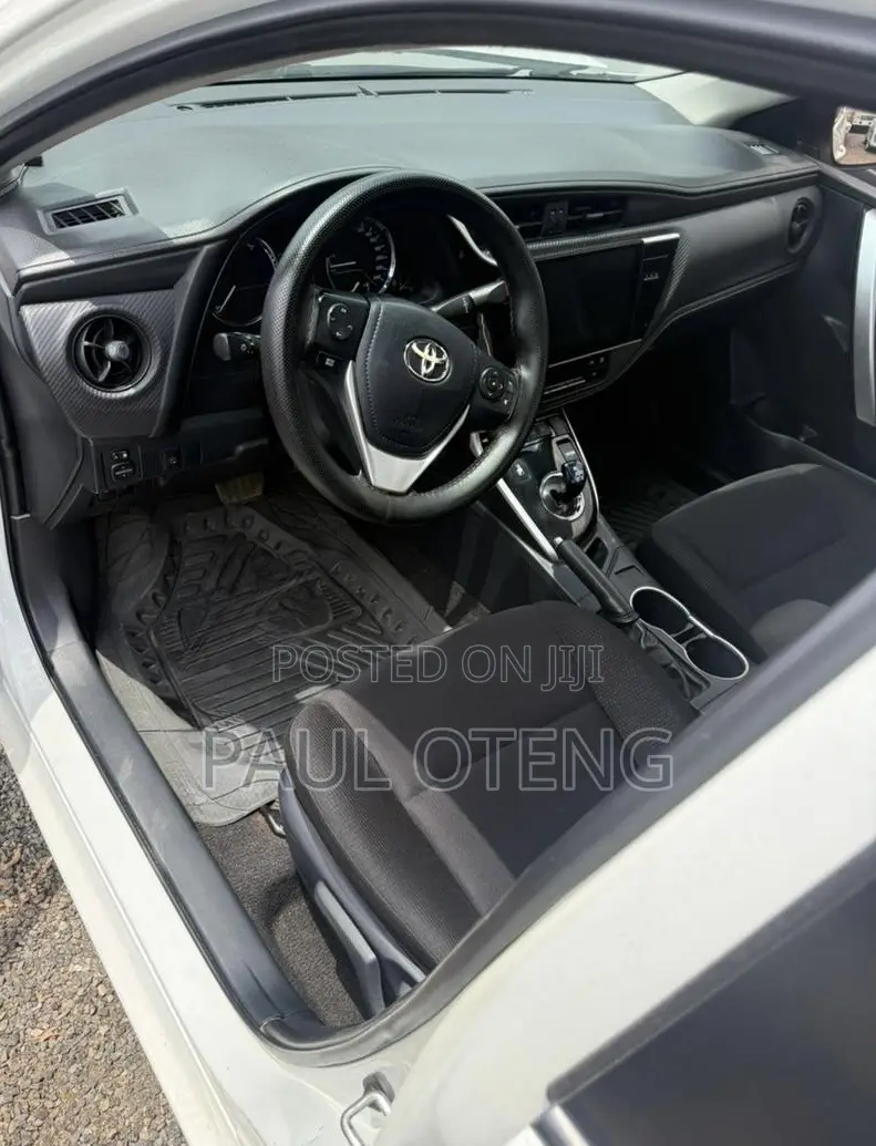 Toyota Corolla L 2020 White