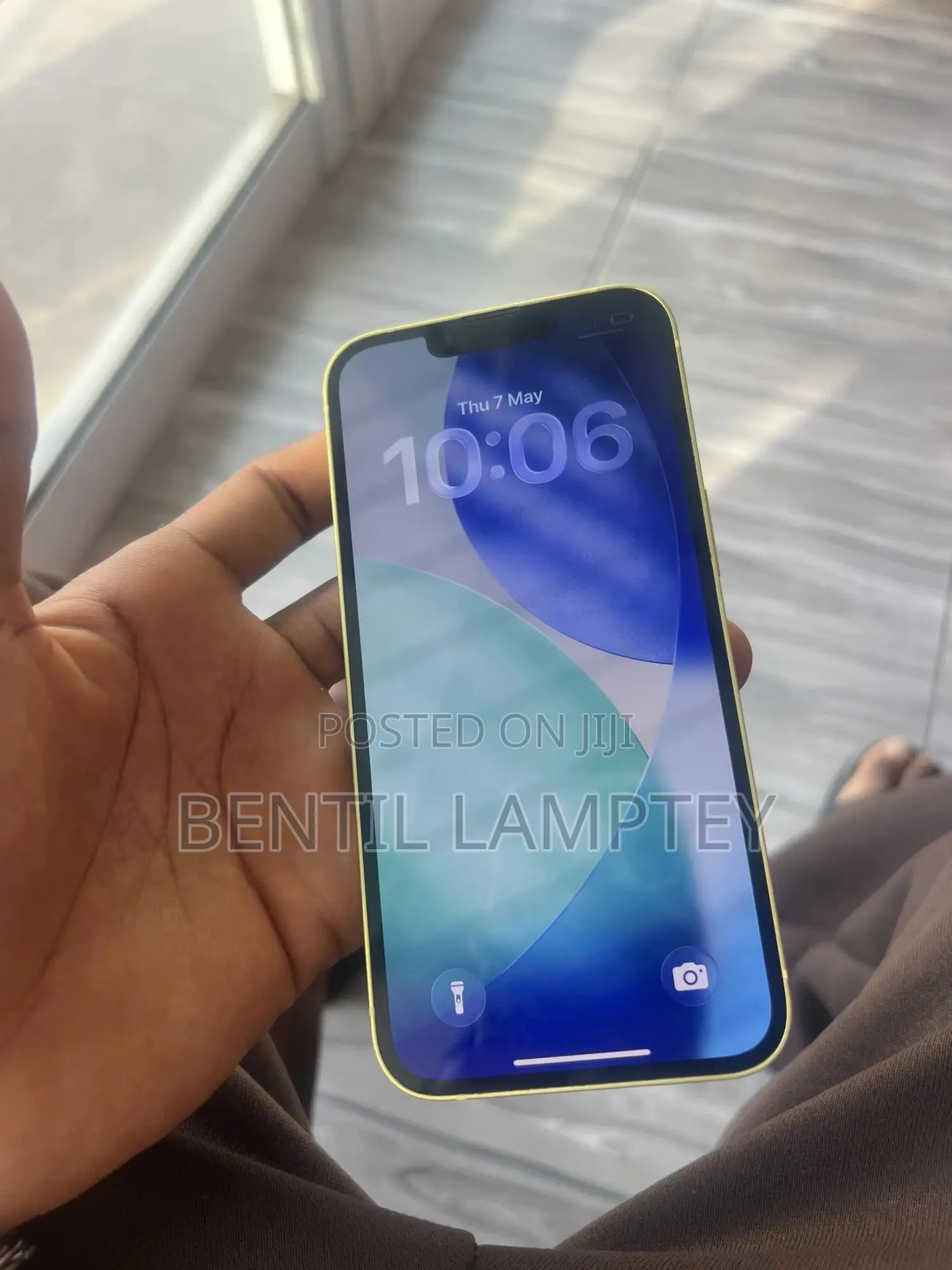 New Apple iPhone 14 128 GB Yellow
