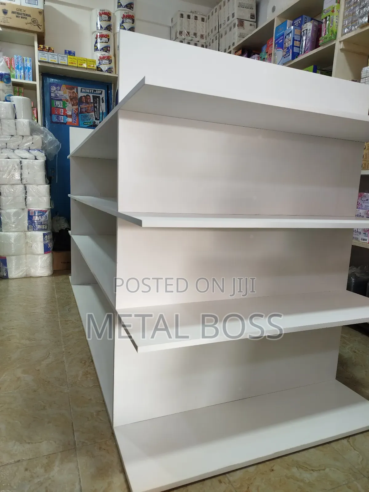 Middle Shelves