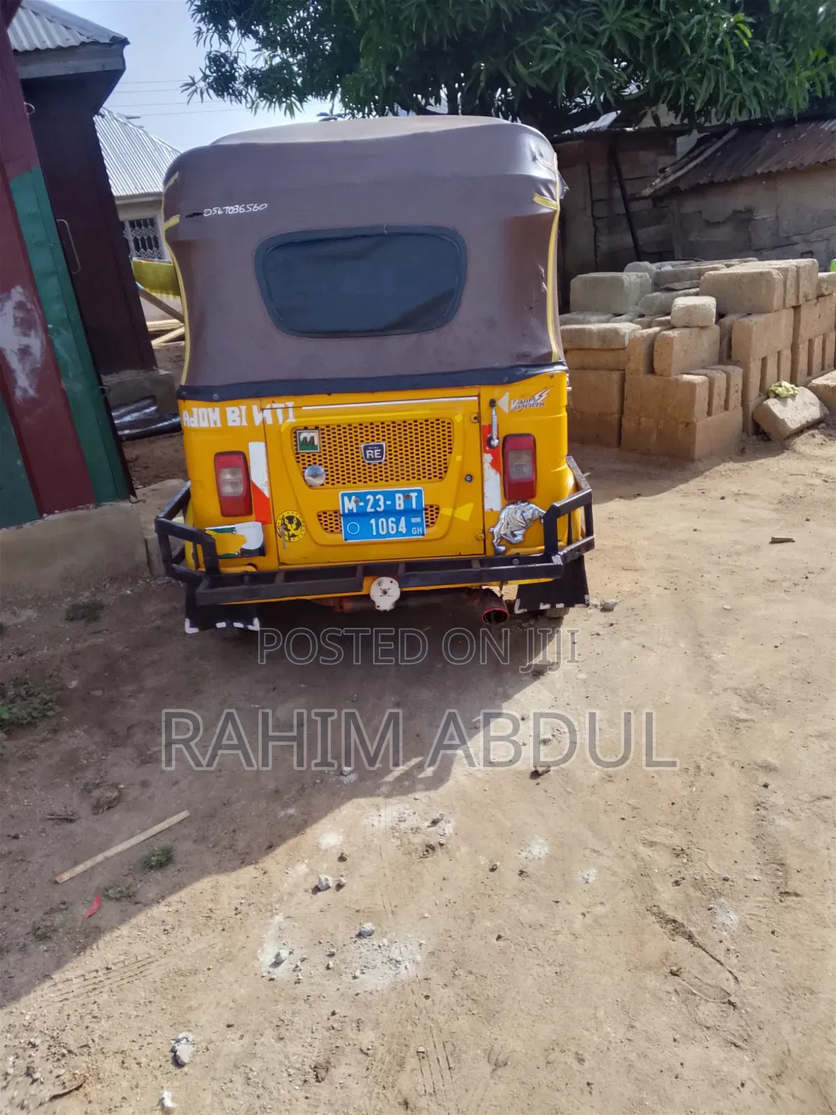 Bajaj RE 2023 Yellow