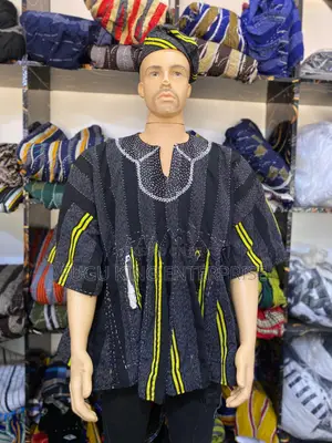 Men Smock Available in Various Size