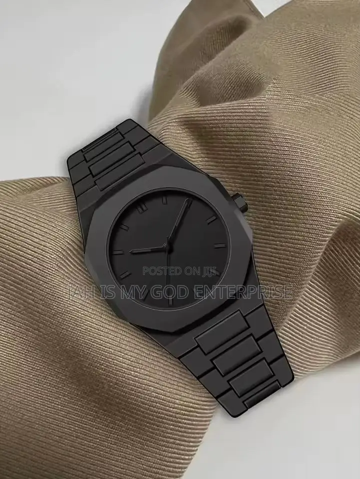 Tomi L401 Men's Quartz Simple Style Watch-Black