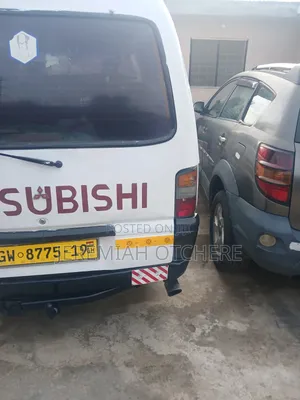 Mitsubishi L200 2000 White
