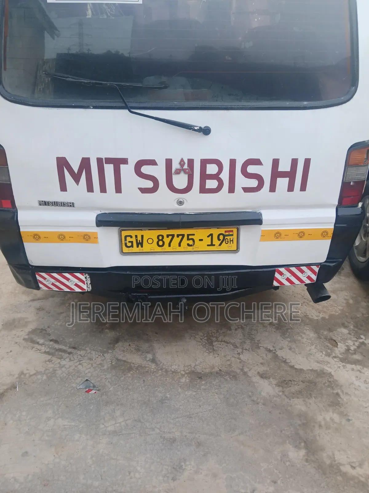 Mitsubishi L200 2000 White