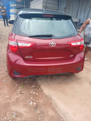 Toyota Yaris 2018 Red