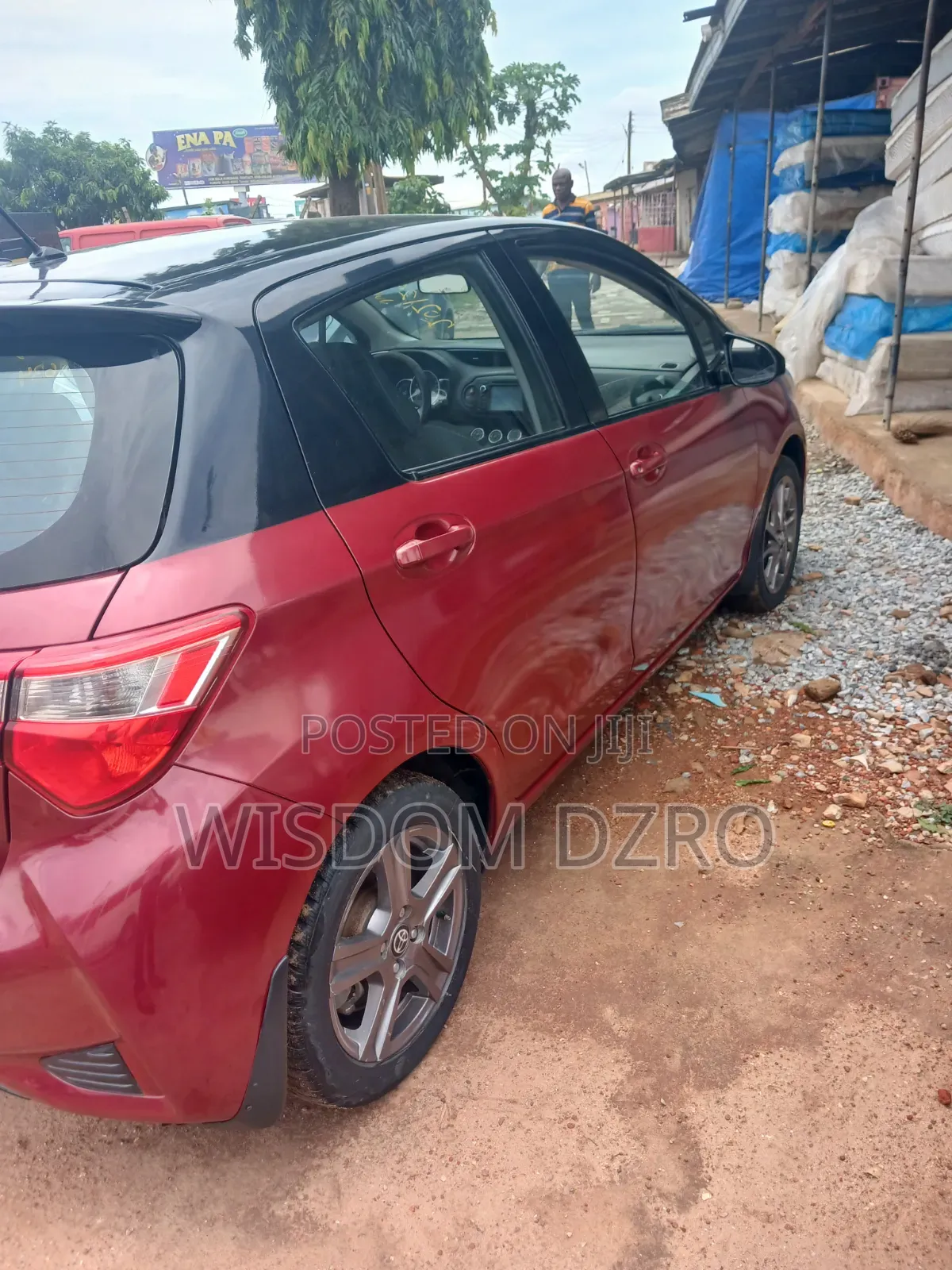Toyota Yaris 2018 Red
