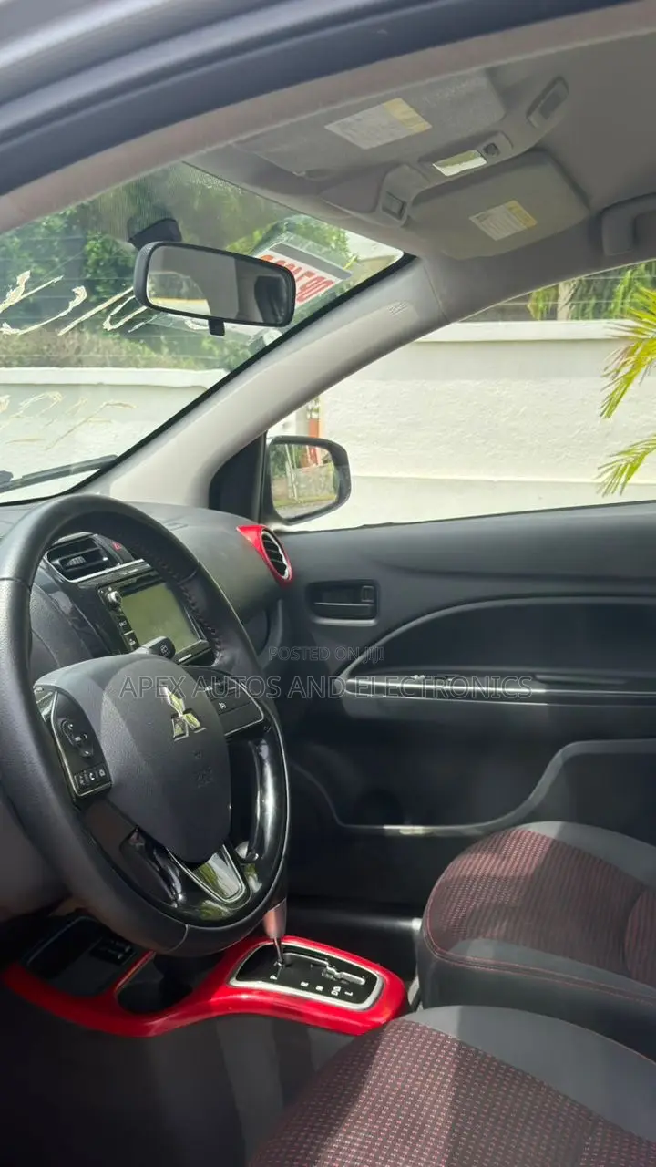Mitsubishi Mirage 2020 Gray
