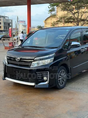 Toyota Voxy 2015 Black