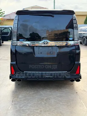 Toyota Voxy 2015 Black