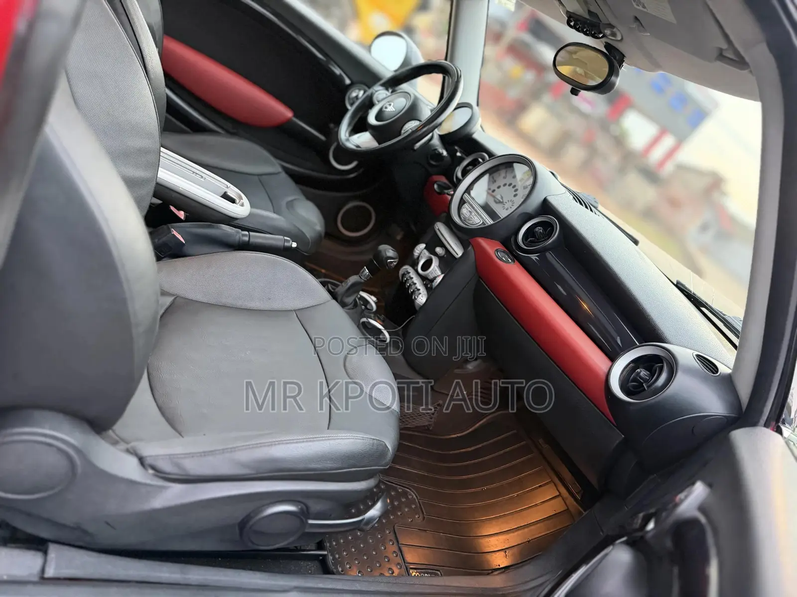Mini Cooper 2010 Red