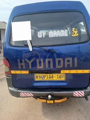 Hyundai H1 1996 Blue