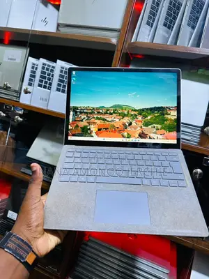 Laptop Microsoft Surface Laptop 2 8GB Intel Core i5 SSD 256GB