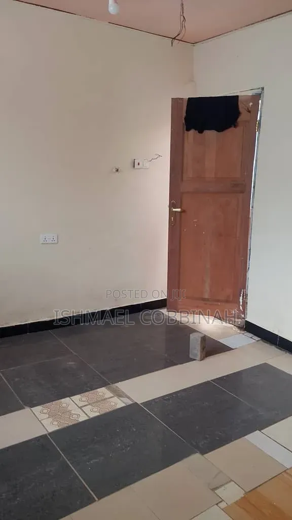 1bdrm Apartment in Ishmit Housing Hub, Baatsona Total for rent