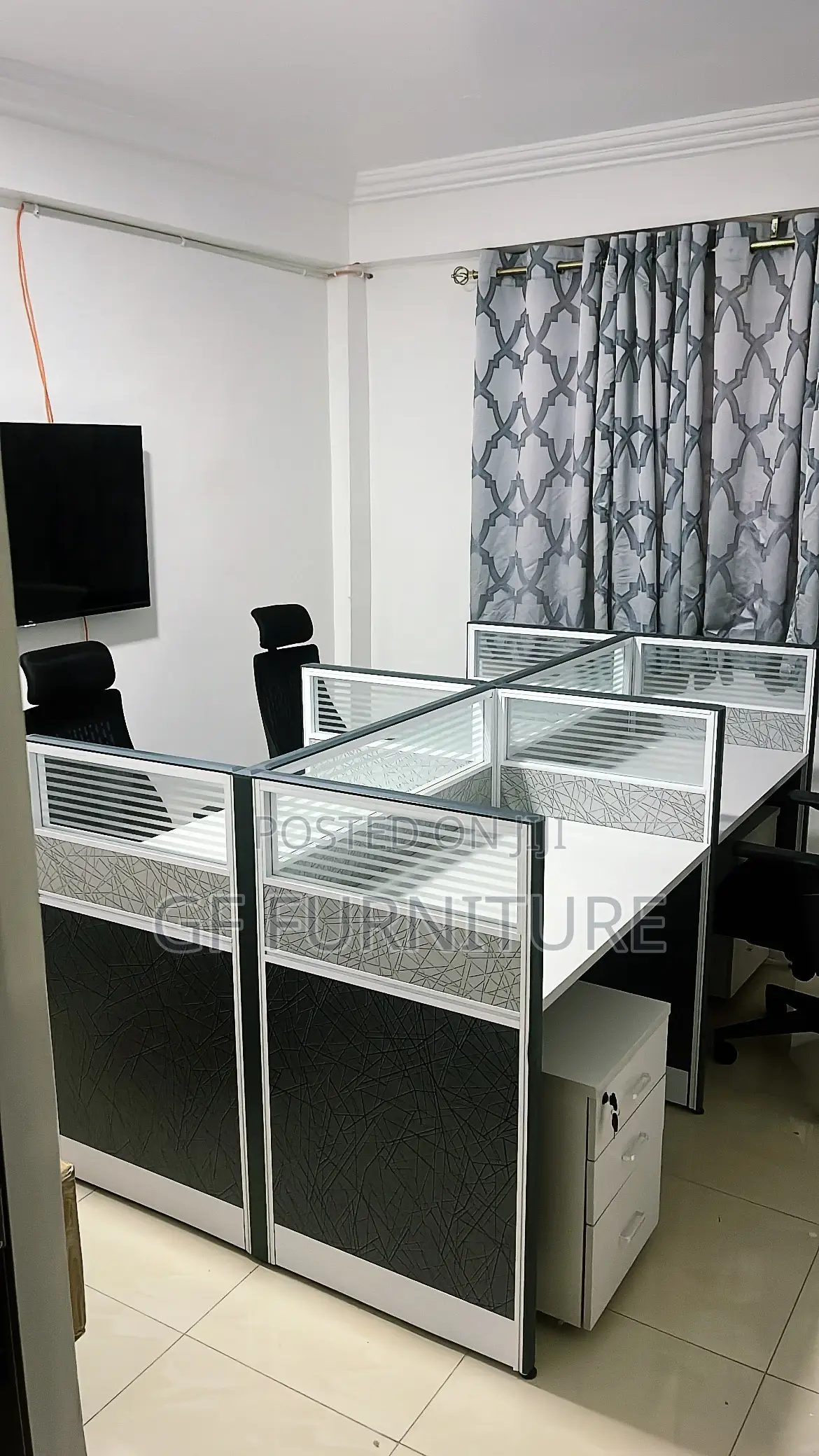 Four-Person Office Workstation