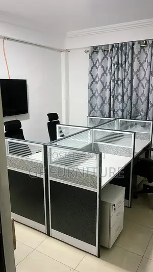 Four-Person Office Workstation