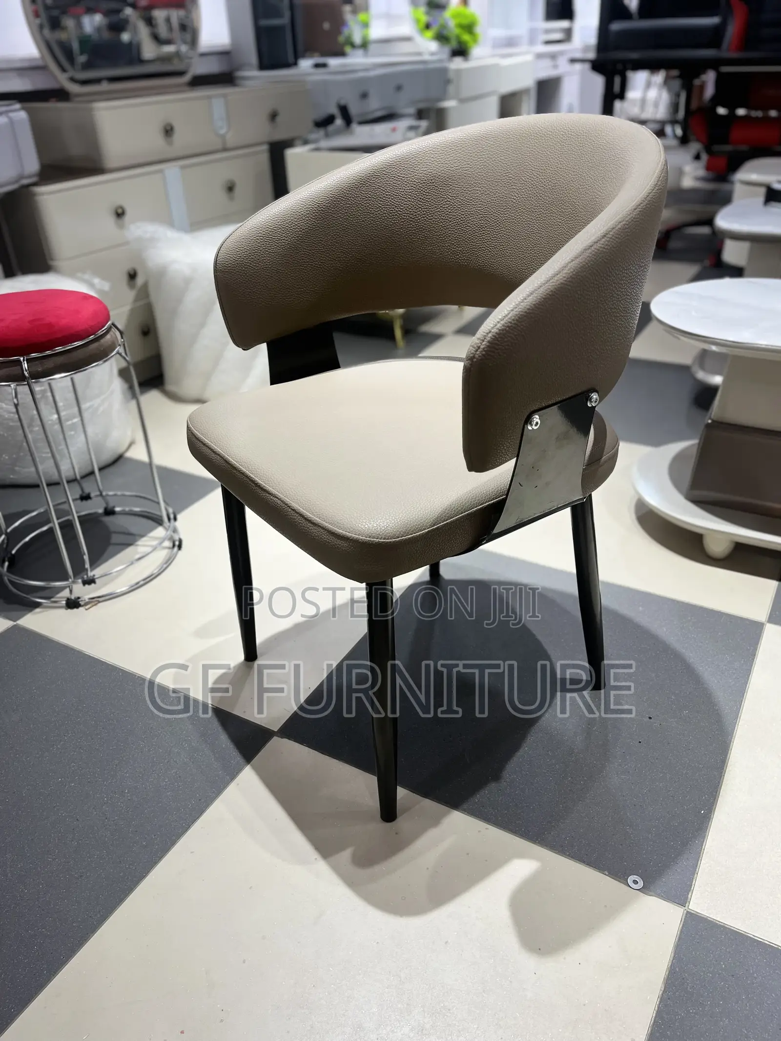 Modern Curved Dining Chair