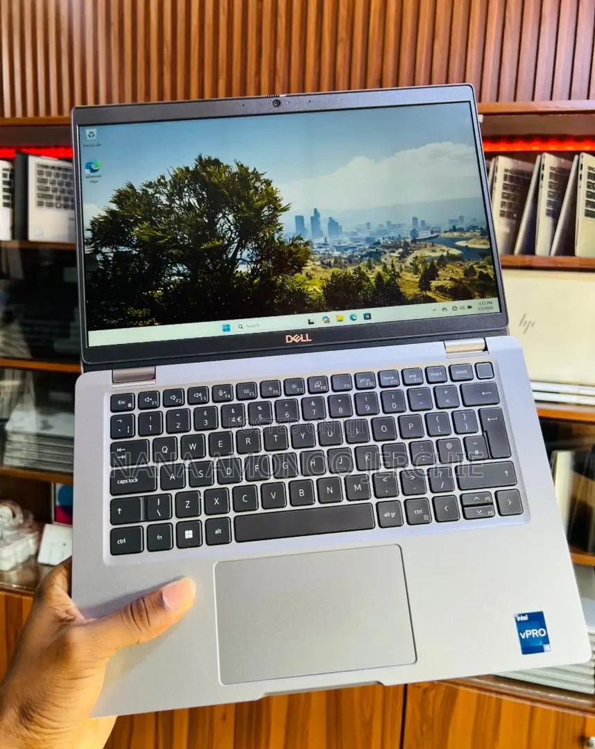 Laptop Dell Latitude 5330 8GB Intel Core i5 SSD 256GB